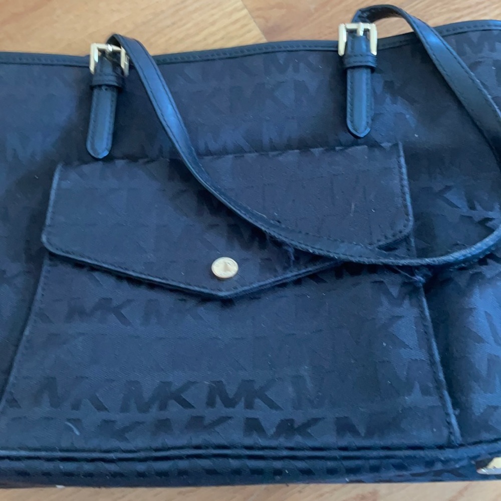 Mk purse